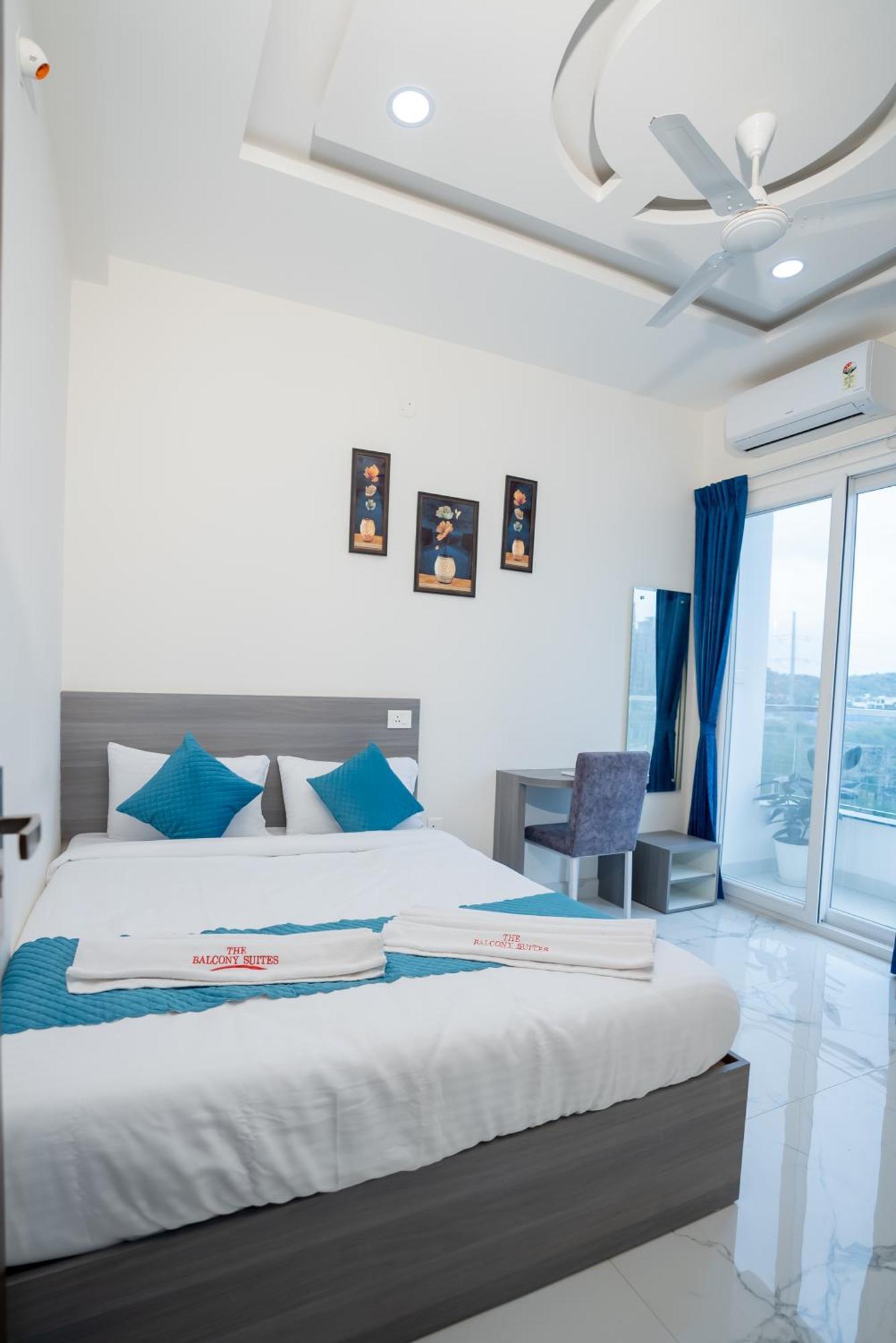 The Balcony Suites ไฮเดอราบัด ภายนอก รูปภาพ