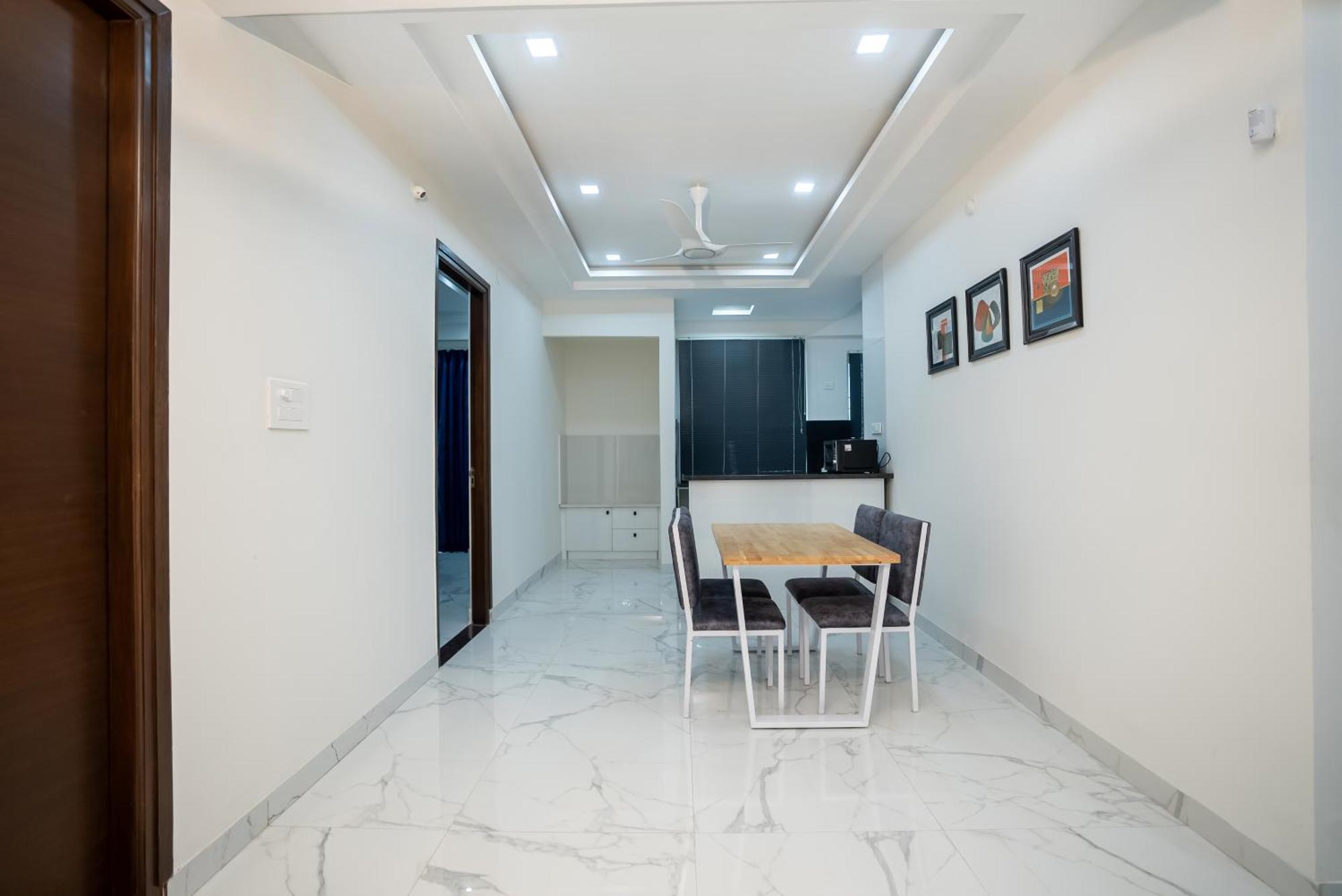 The Balcony Suites ไฮเดอราบัด ภายนอก รูปภาพ