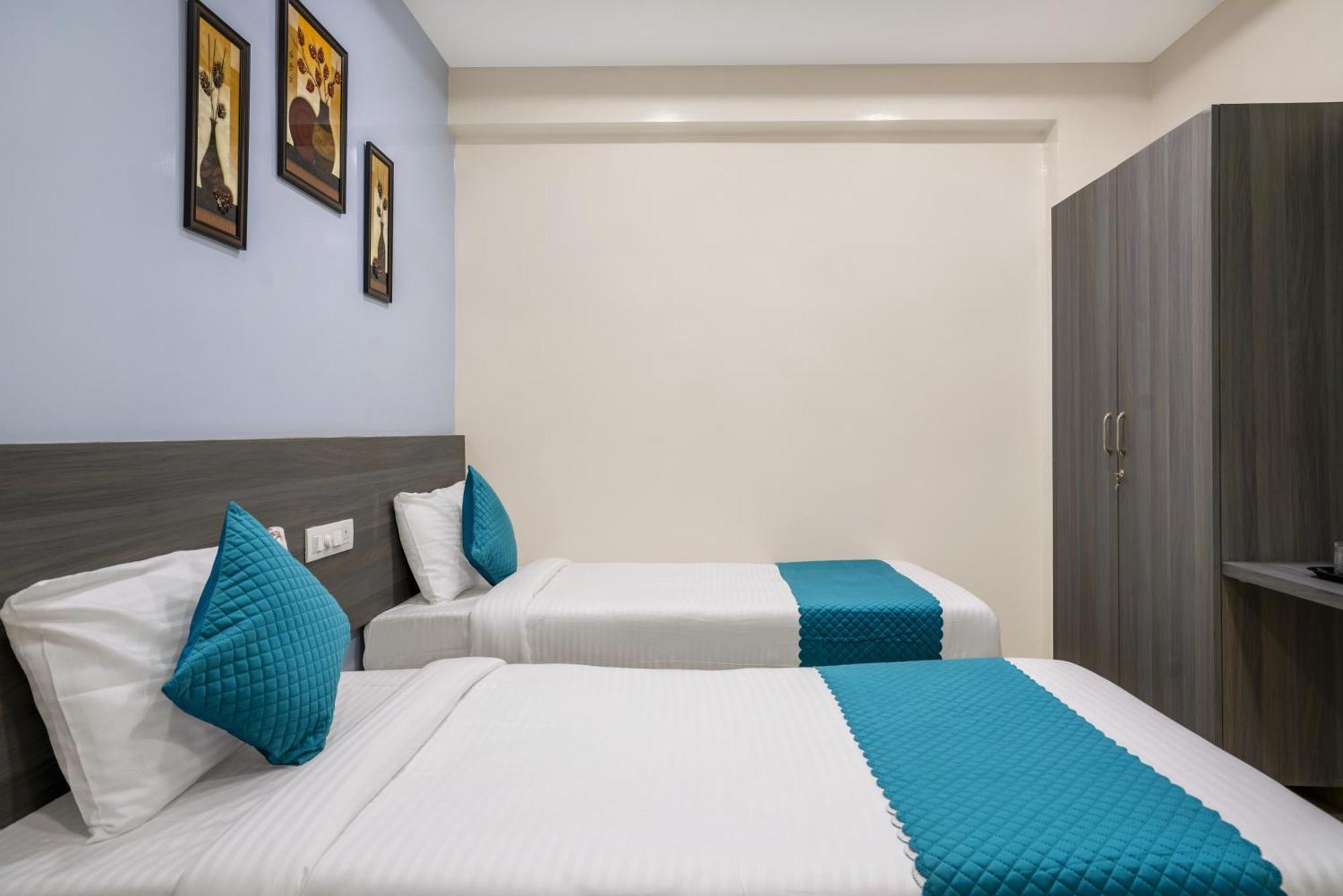 The Balcony Suites ไฮเดอราบัด ภายนอก รูปภาพ