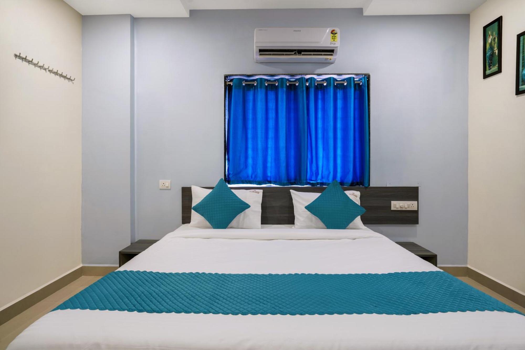 The Balcony Suites ไฮเดอราบัด ภายนอก รูปภาพ