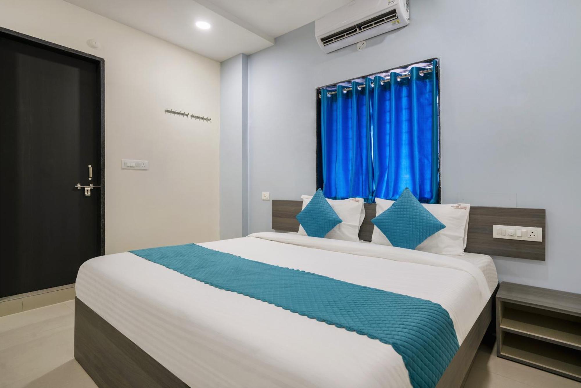 The Balcony Suites ไฮเดอราบัด ภายนอก รูปภาพ